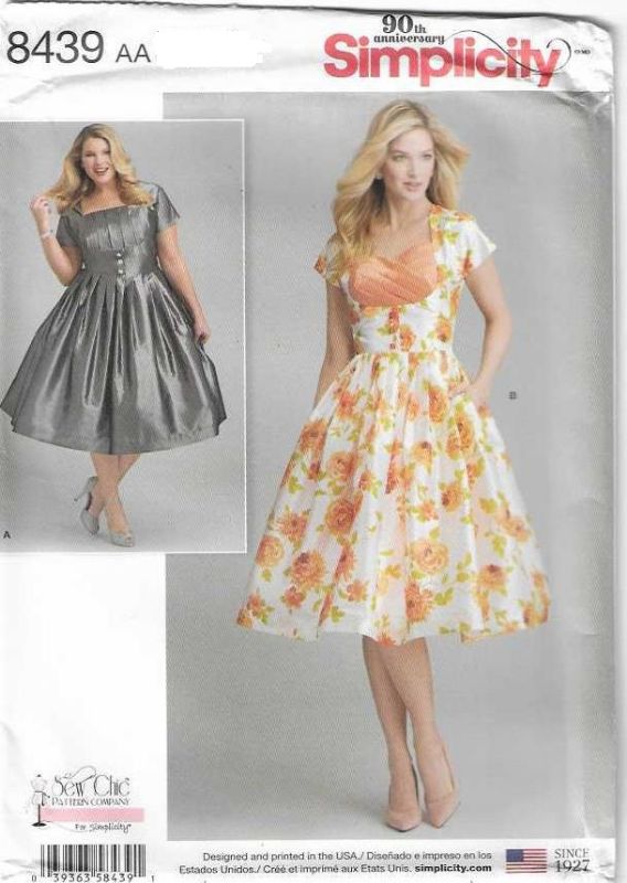 Picture of B211 SIMPLICITY 8439: DRESS SIZE 10-18