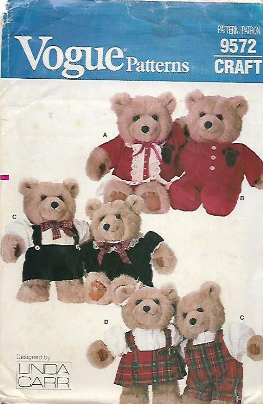 Picture of A22 VOGUE 9572: BABY BEAR CLOTHES ONE SIZE 