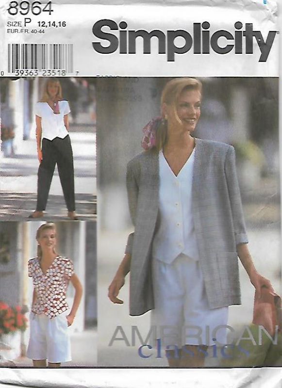Picture of A138 SIMPLICITY 8964: PANT'S OR SHORTS, TOP & JACKET SIZE 12-16
