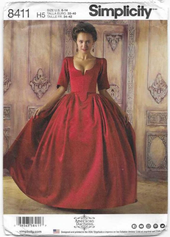 Picture of B121 SIMPLICITY 8411: DRESS SIZE 6-14