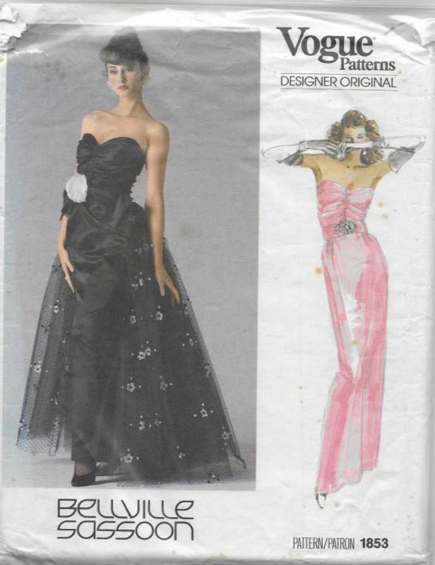 Picture of C225 VOGUE 1853: EVENING DRESS SIZE 10 ONLY 